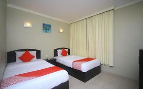Super Oyo 1027 Hotel London